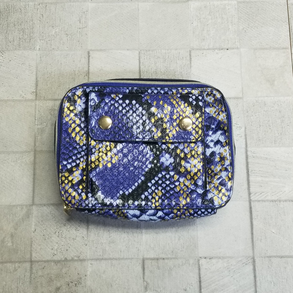 Estee Lauder Makeup Case Snake Skin Feel